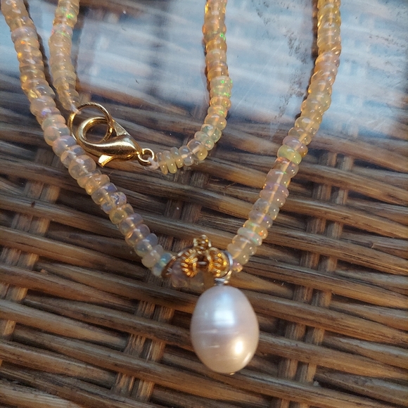Egyptian opal rondelles x5in with South sea pearl pendant 20inches - Picture 8 of 8